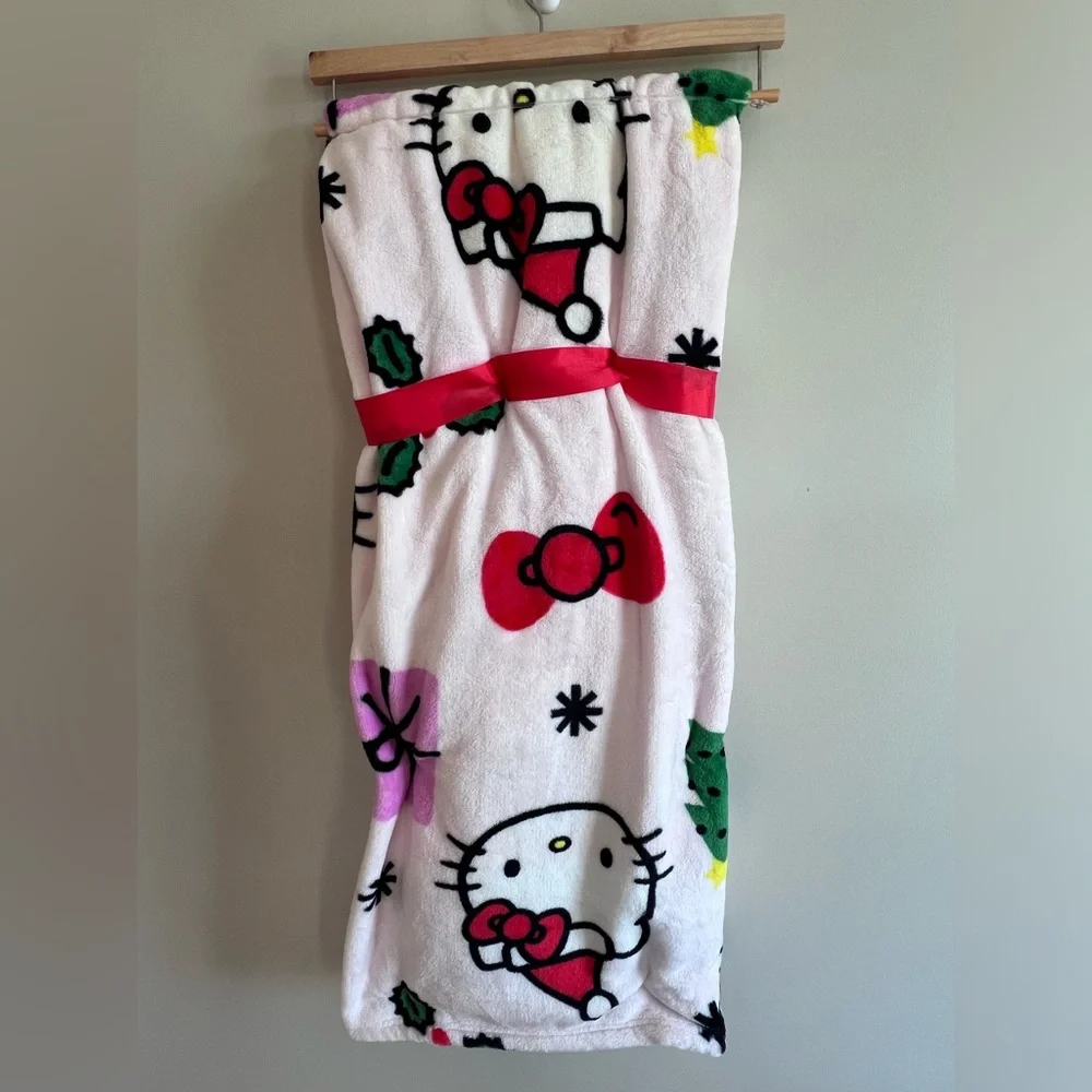 HELLO KITTY‎ Holiday Christmas Pink Plush Throw Blanket 60x70 NWT